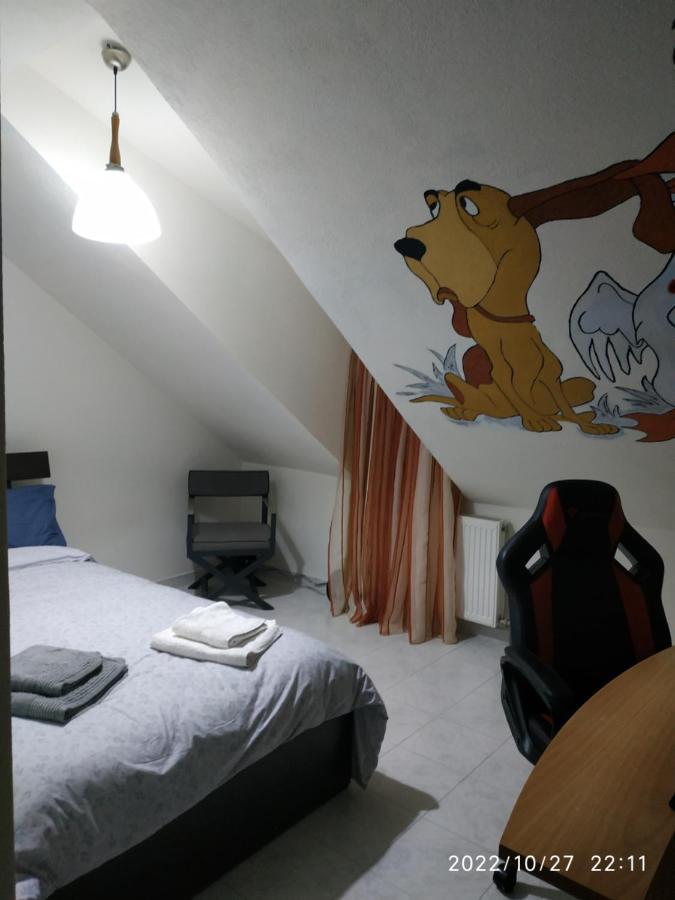 Mina's Apartment *